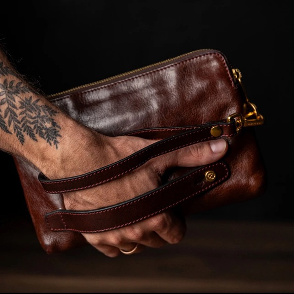 Time Resistance Ulysses Leather Clutch - Picture 4 of 16